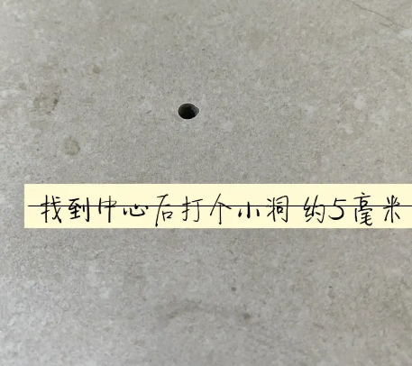 兴文瓷砖空鼓维修公司专业解答在瓷砖铺贴过程中，如果砂料搅拌不均匀，将会带来以下问题